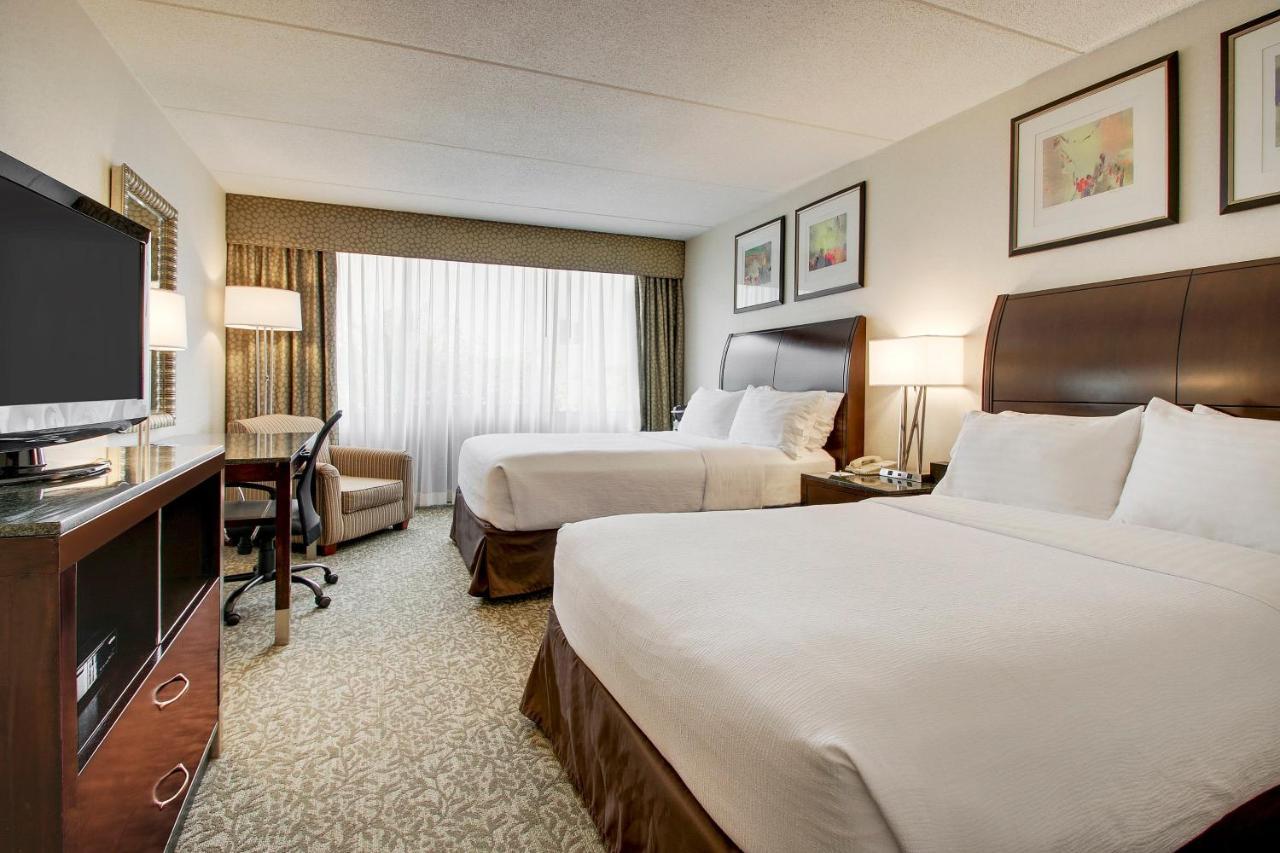 Holiday Inn Westbury-Long Island By Ihg Carle Place Εξωτερικό φωτογραφία